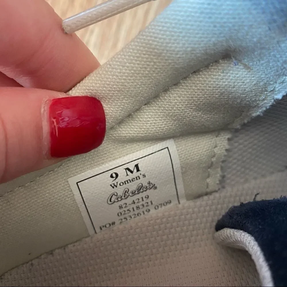 Cabela's Women's Resort Lace-Up Sneakers Navy and White Size 9